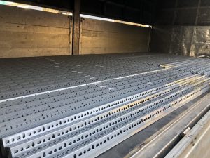 Sắt la lỗ dẹt rộng 6cm 